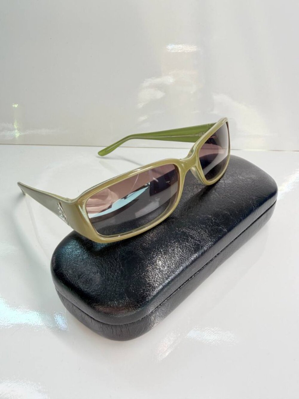 SMITH Olive Green Rectangular Sunglasses with Pink-Tinted Lenses